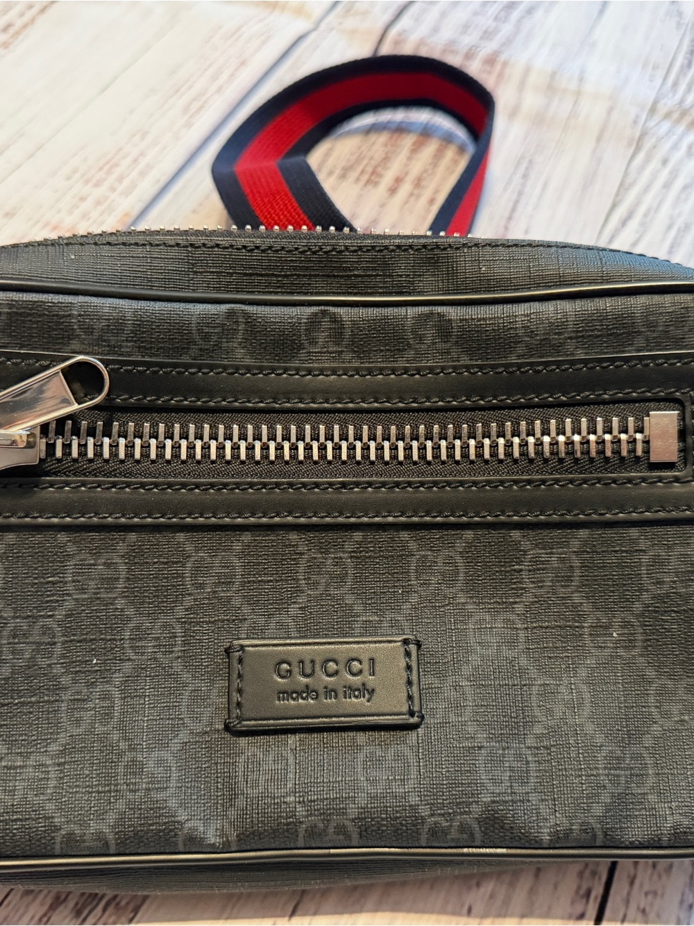 Gucci GG Supreme Waist Pouch 474293 PVC Leather Black Compact Zip like new